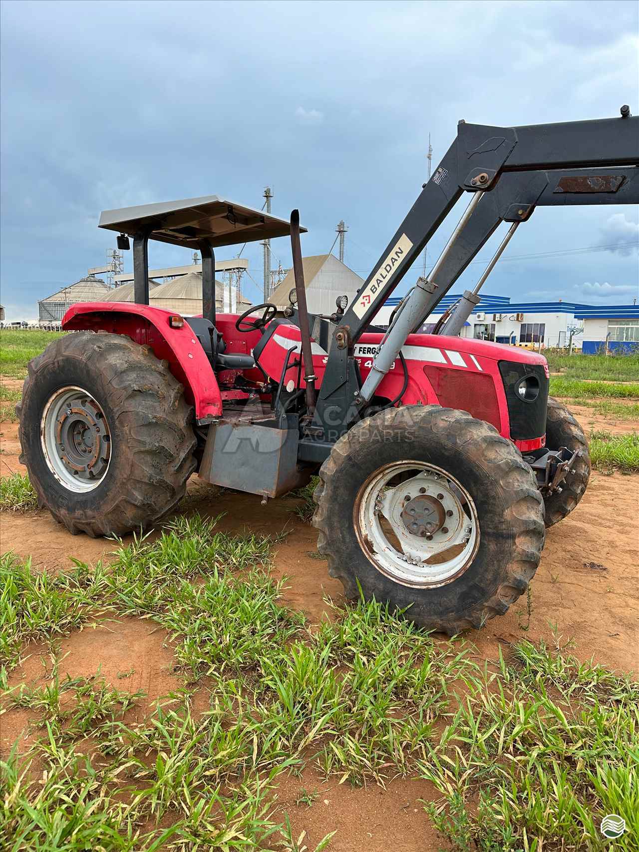 TRATOR MASSEY FERGUSON MF 4299 Tração 4x4 Acácia Agro Parts PARANATINGA MATO GROSSO MT